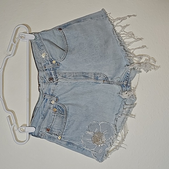 VTG Levi's 501 High Rise Cutoff Jean Shorts 31 Blue Denim Daisy Duke Button Fly - Picture 1 of 10